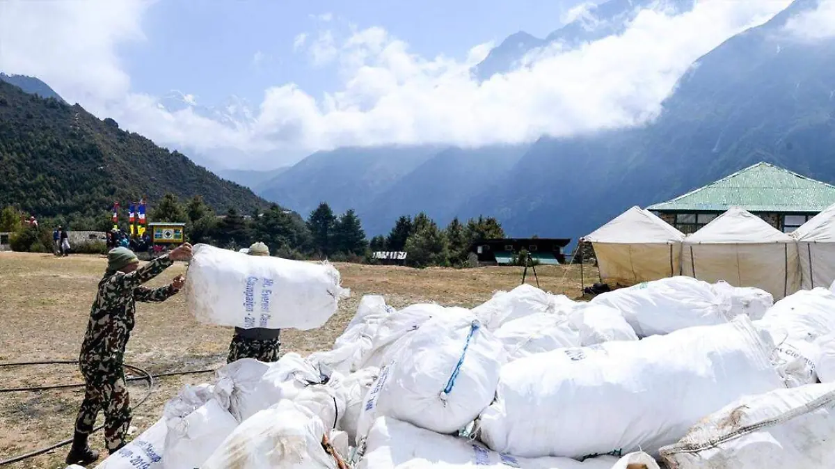 basura montaña 1